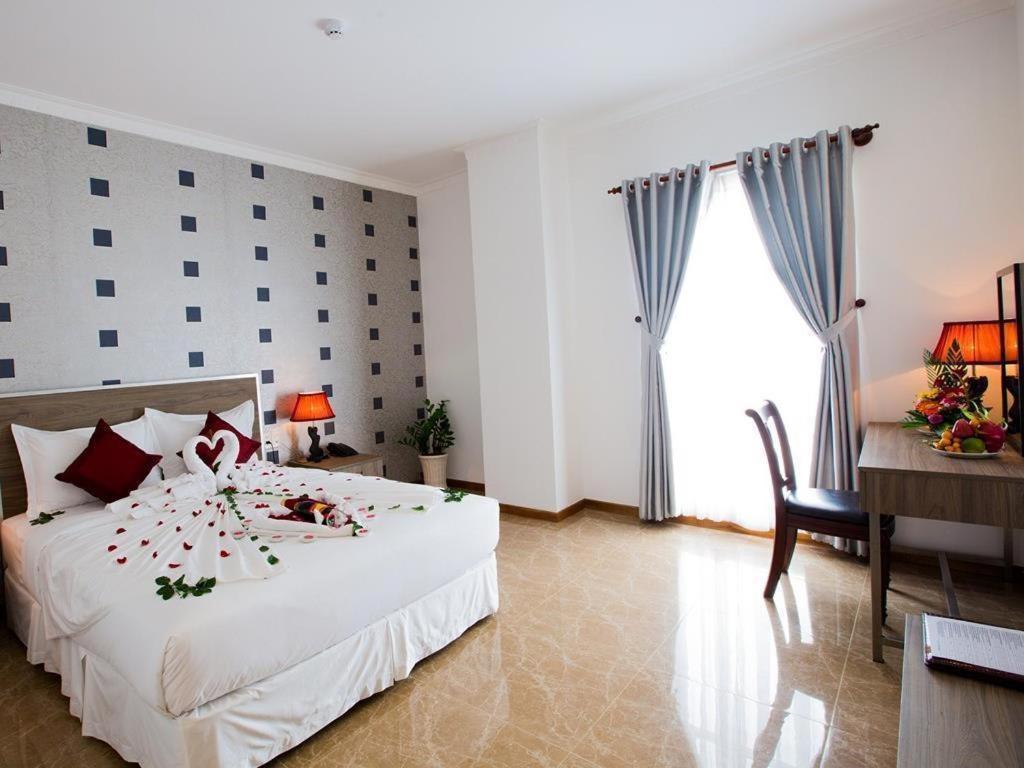 Den Long Do Hotel Nha Trang Exterior photo